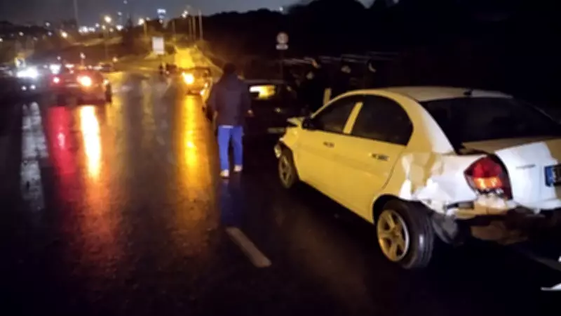 Maltepe'de Zincirleme Kaza: 4 Araç Birbirine Girdi, 1 Kişi Yaralandı