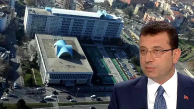 İmamoğlu Mahkemede Provokasyon Yaptı: Güvenlik Bariyerini Aştı, Duruşma Ertelendi