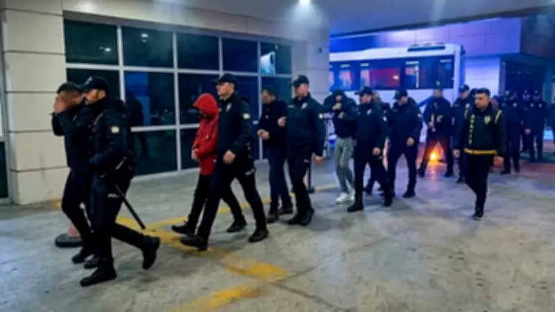 Manisa Merkezli Dolandırıcılık Operasyonunda 10 Kişi Tutuklandı