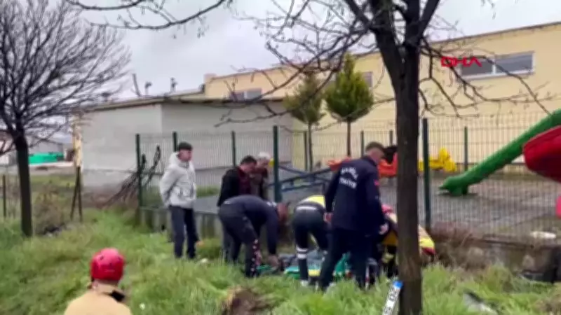 Manisa'da Yağışlı Havada Takla Atan Otomobilin Sürücüsü Hayatını Kaybetti