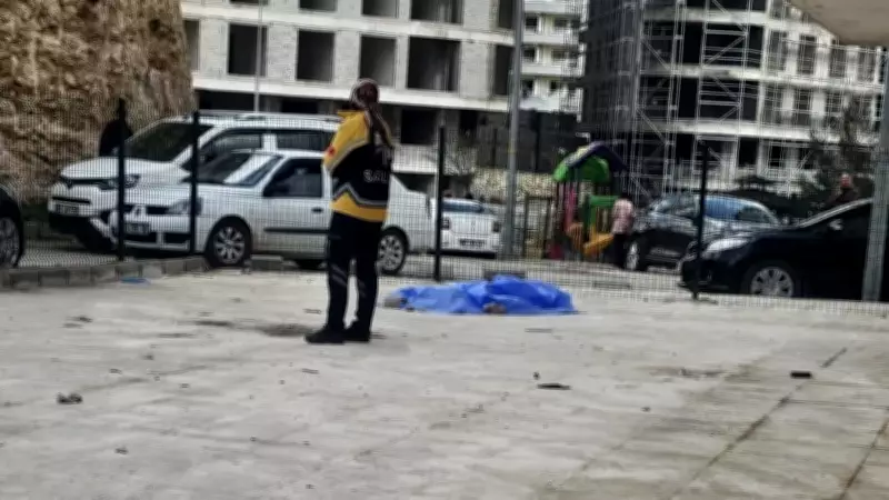 Mardin'de Acı Kayıp: 22 Yaşındaki Kübra Öğrendik 10. Kattan Düşerek Hayatını Kaybetti