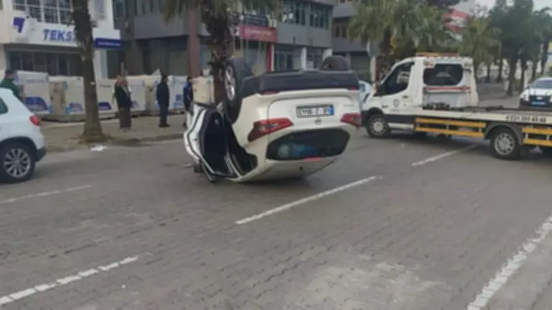 Marmaris'te Otomobil Takla Attı: 2 Kişi Hafif Yaralandı