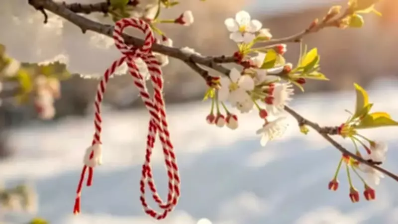 Marteniçka Geleneği: Hangi Bileğe Takılır ve Ne Zaman Çıkarılır?