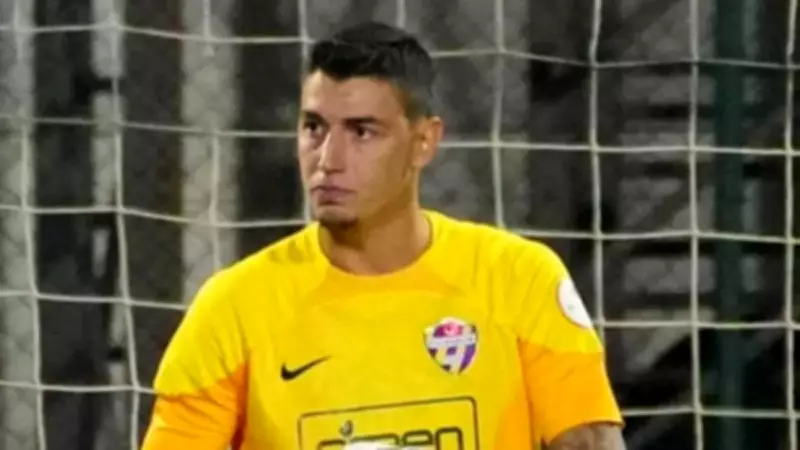 Milli Kaleci Berke Özer, Fransız Model Gloria Dinov ile Aşkını Sosyal Medyada Paylaştı