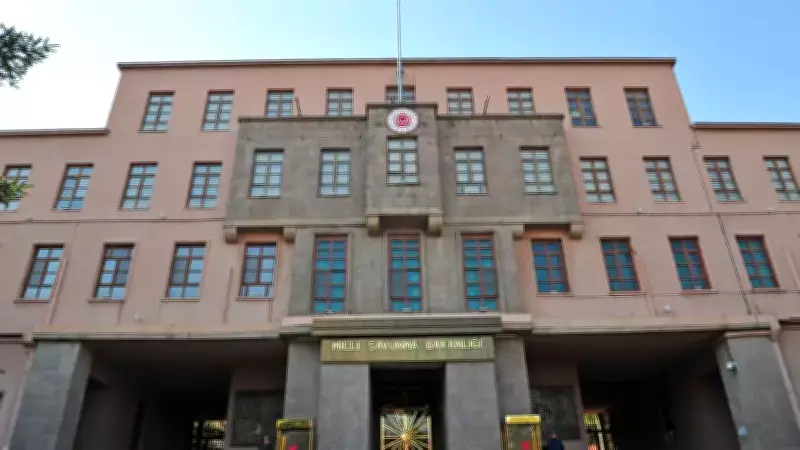 MSB: Türk Askeri Barış Pınarı'ndan Çekilmedi, Görev Devam Ediyor