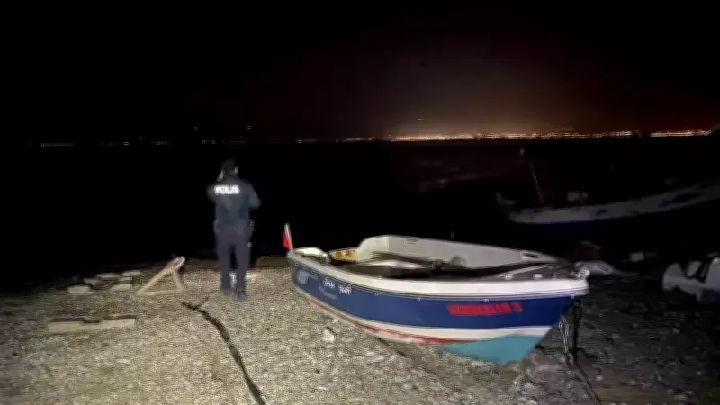 Mudanya'da Kayık Batan Baba-Oğul Yüzerek Kurtuldu, Baba Hastaneye Kaldırıldı