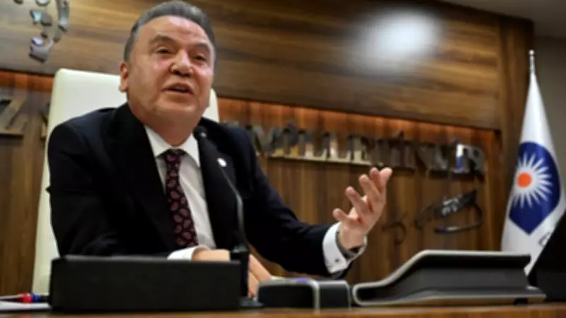 Muhittin Böcek'in İki Şoförü İstanbul'daki Yolsuzluk Soruşturmasında Gözaltına Alındı