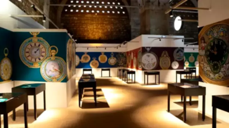 Nadir Cep Saatleri Sergisi MSGSÜ'de Sanatseverlerle Buluştu