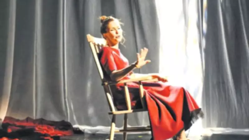 İnci Türkay, Tek Kişilik Oyun 'Liste' ile İstanbul Sahnesinde