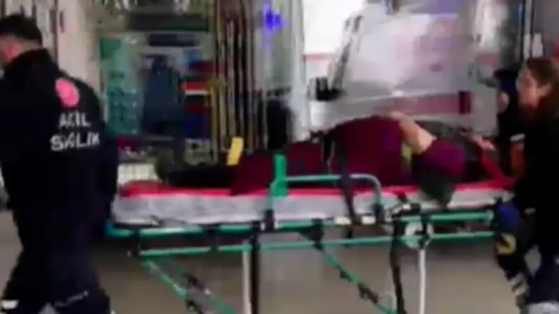 İnegöl'de İki Otomobil Çarpıştı: 1'i Çocuk 5 Kişi Yaralandı