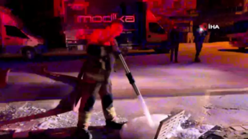 İnegöl'de Tuvalette Çakmak Çakan Vatandaş Gaz Patlamasına Neden Oldu