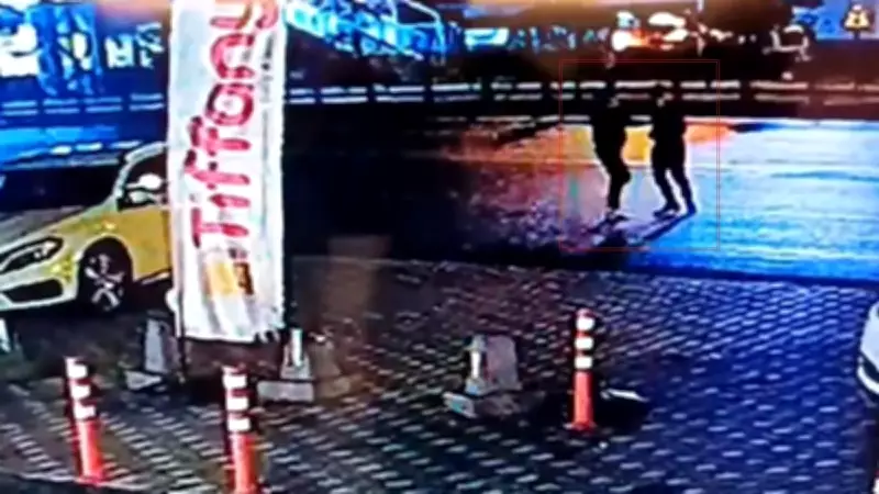 Nevşehir'de Göz Göze Gelmek Yeti: Eşiyle Yürürken Bıçaklı Saldırıya Uğradı!