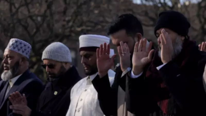 New York'un İlk Müslüman Belediye Başkanı Mamdani, Bayram Namazını Brooklyn'de Kıldı