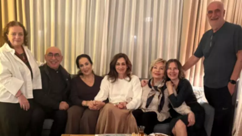 Nilgün Öneş'in Evinde Yeşilçam Buluşması: Türkan Şoray, Şener Şen ve Emel Sayın Bir Arada
