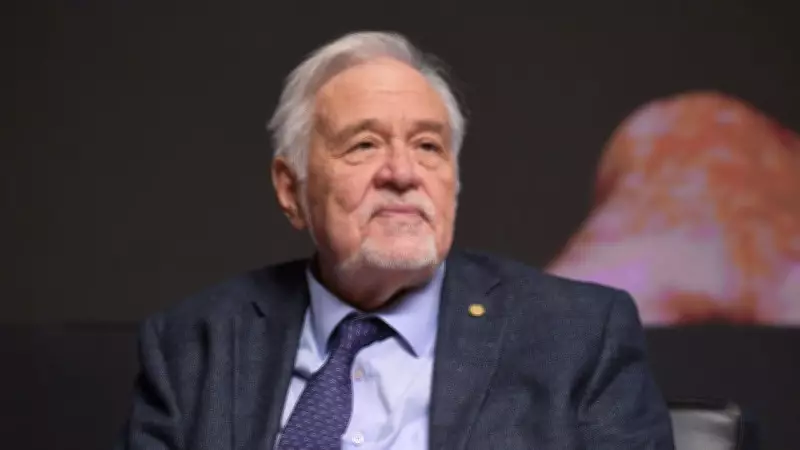 Ünlülerden İlber Ortaylı'ya Dokunan Mesajlar: 'Yeri Dolmayacak Bir Değer'