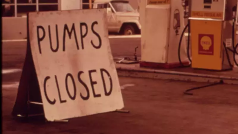 Nobel Ödüllü Ekonomistten Petrol Krizi Uyarısı: 1970'leri Geride Bırakabilir