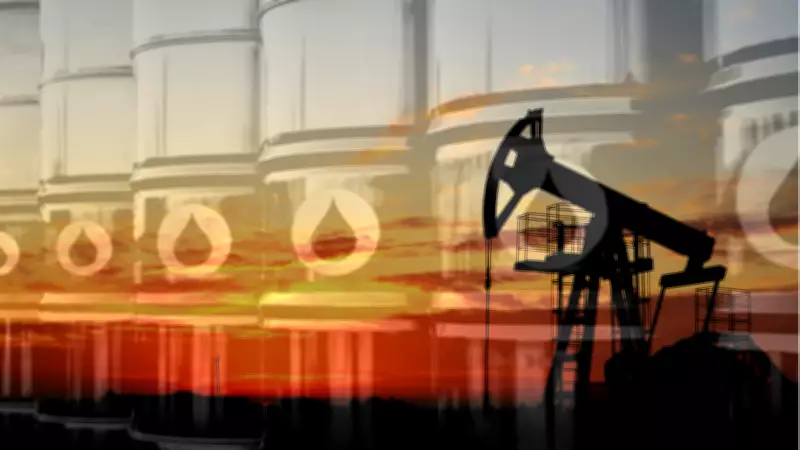 Ortadoğu'daki Gerilim Petrol Fiyatlarını Fırlattı: İran'a Saldırılar Sonrası Yükseliş