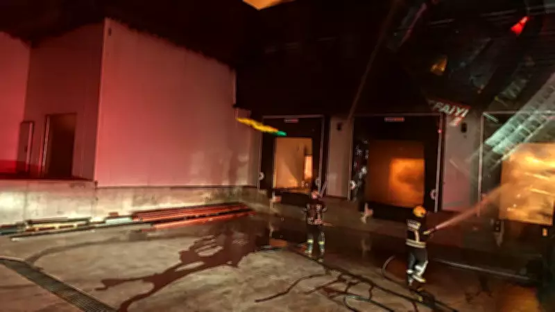 Osmaniye'de Piliç Kesimhanesinde Çıkan Yangın Kontrol Altına Alındı