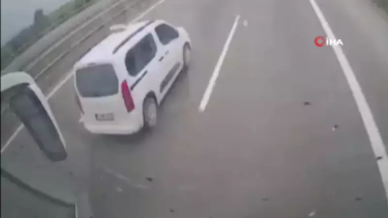 Otobüs Şoförünün Soğukkanlı Manevrası 26 Yolcuyu Kurtardı: Kaza Anı Kamerada