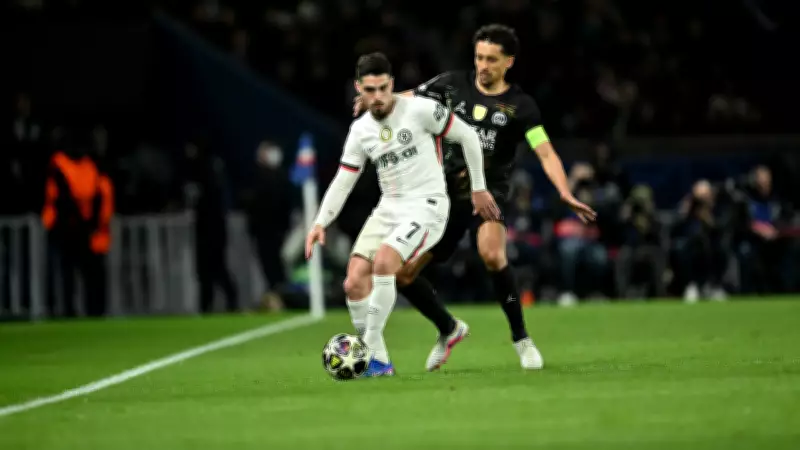 Pedro Neto, Top Toplayıcı Çocuğu İttikten Sonra Formasını Vererek Özür Diledi