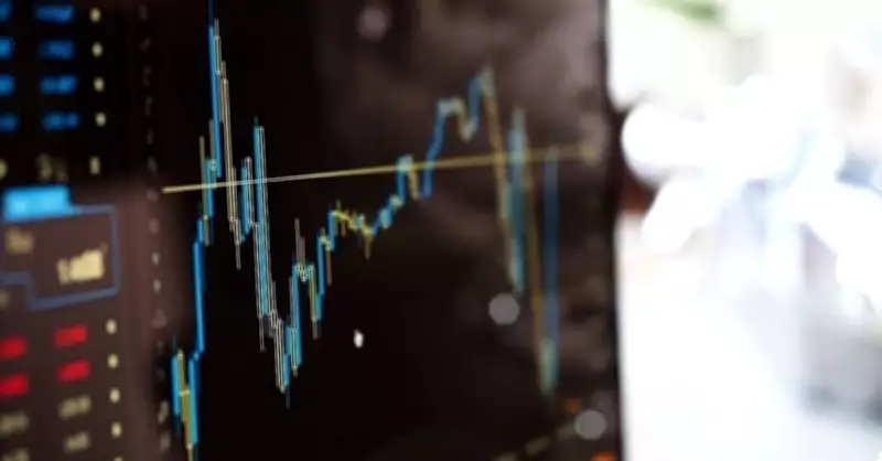 Piyasalarda Dalgalanma: Asya Borsaları Yükselirken ABD ve Avrupa Vadeli İşlemleri Geriledi