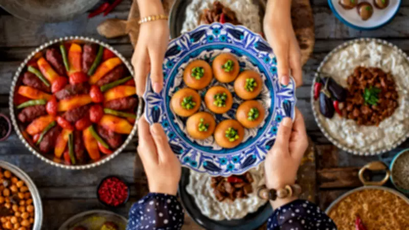 Ramazan'ın 15. Günü İftar Menüsü: Perde Pilavı ve Kağıt Kebabı ile Lezzet Şöleni