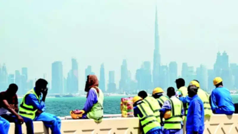 İran Saldırıları Dubai Ekonomisini Vuruyor: Turizm ve Finans Sektörü Alarmda