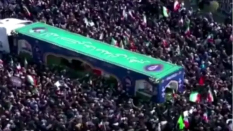 İran'da Laricani İçin Halk Töreni: İsrail Saldırısında Hayatını Kaybeden Üst Düzey İsmin Cenazesi