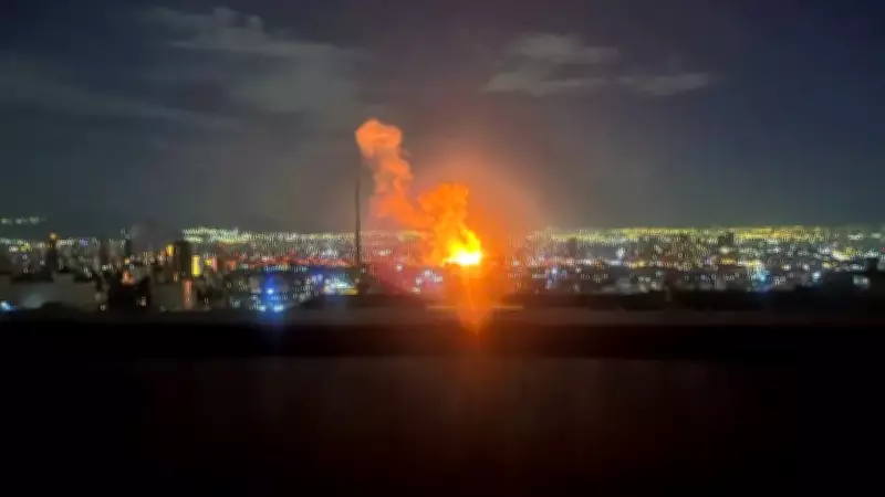 İran'da Radyo Televizyon Kurumu Binasına Hava Saldırısı: Yayınlar Kesildi