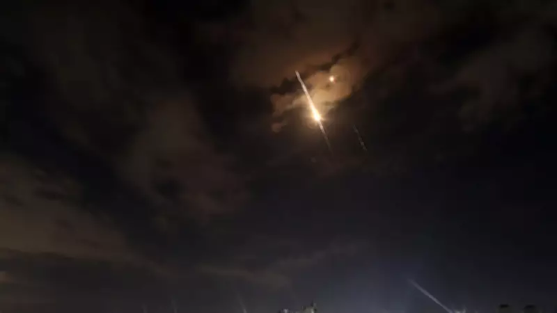 İran'dan BAE'ye Füze Saldırısı: Abu Dabi'de 6 Kişi Yaralandı