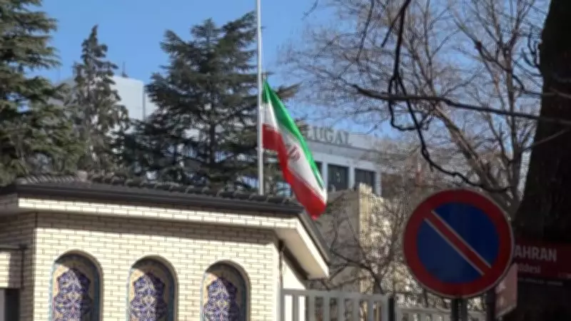 İran'ın Ankara Büyükelçiliği'nde Bayraklar Yarıya İndirildi: Hamaney'e Yas Tepkisi