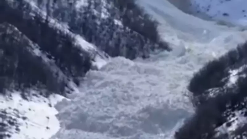 Şırnak'ta Peş Peşe Çığ Felaketi! Dehşet Anları Kamerada