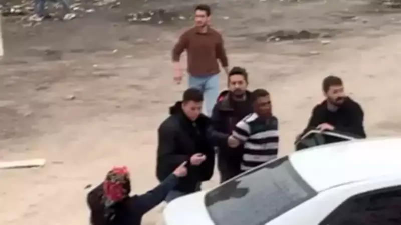 Sakarya'da Firari Uyuşturucu Hükümlüsü Mahallelinin Direnişiyle Yakalandı