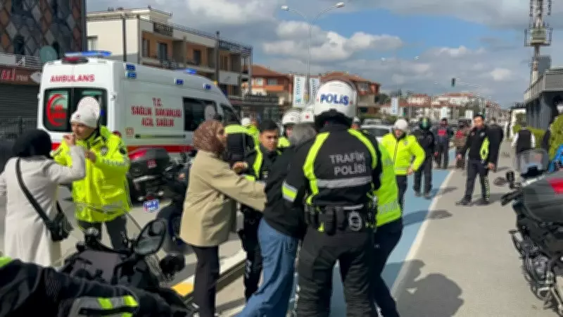 Sakarya'da Trafik Kavgası: İki Sürücü Tekme Tokat Dövüşte Yaralandı