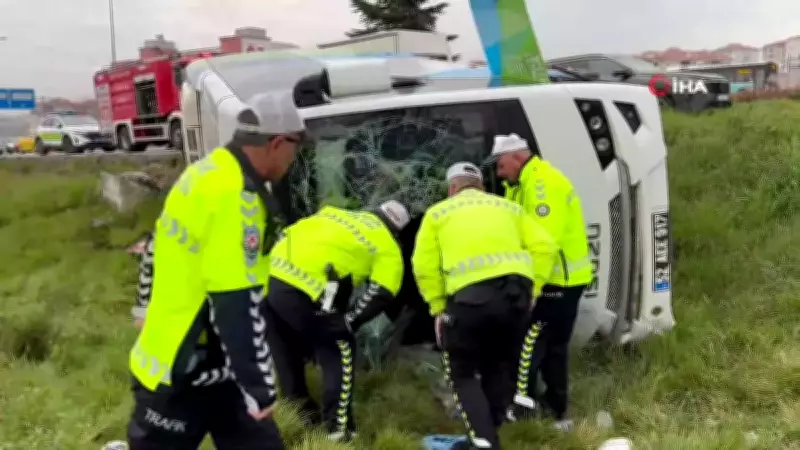 Samsun'da Midibüs Şarampole Devrildi: Robot Yarışmasından Dönen Öğrenciler Yaralandı