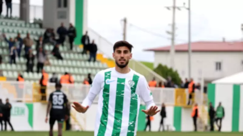 Serik Spor Kritik Galibiyetle Ligde Yükseldi: Sakaryaspor'u 2-0 Mağlup Etti