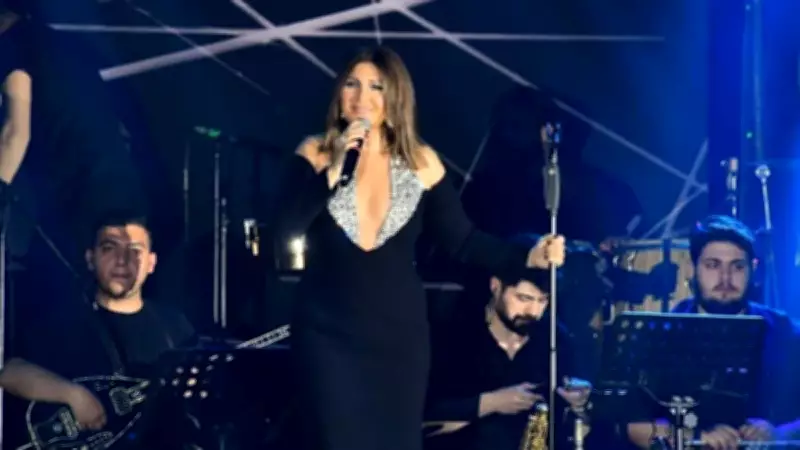 Sibel Can'ın Paris Pozları Sosyal Medyada Fırtına Kopardı: 'Yaşlandıkça Güzelleşiyor!'