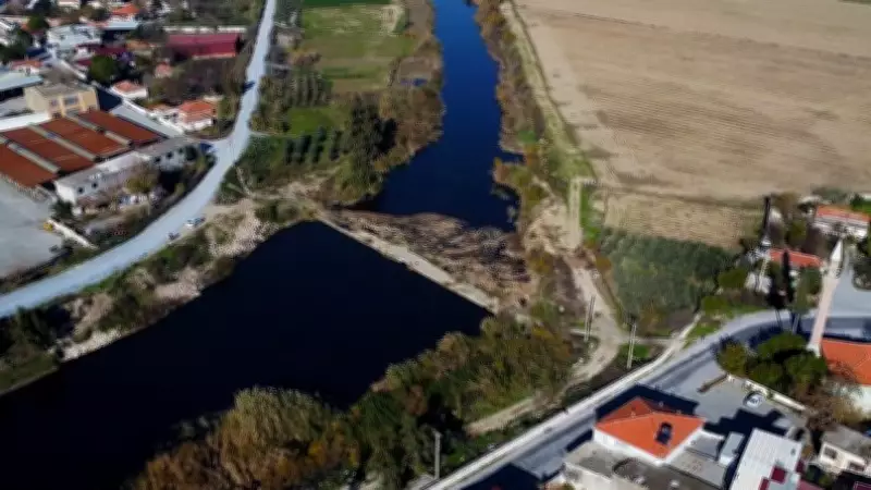Söke'deki Tarihi Taş Köprü Yıkılma Tehlikesi Altında, Yüzer Bariyer Önerisi