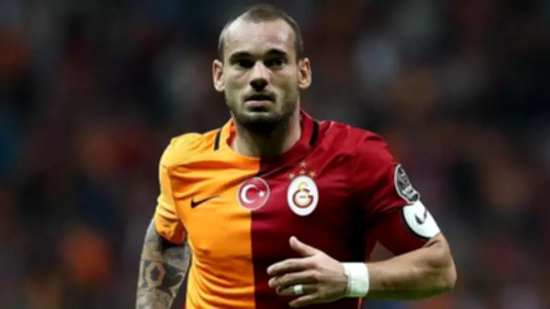 Sneijder'den Liverpool'a Sert Tepki: Kopan Parmağın Hesabını Vermeli