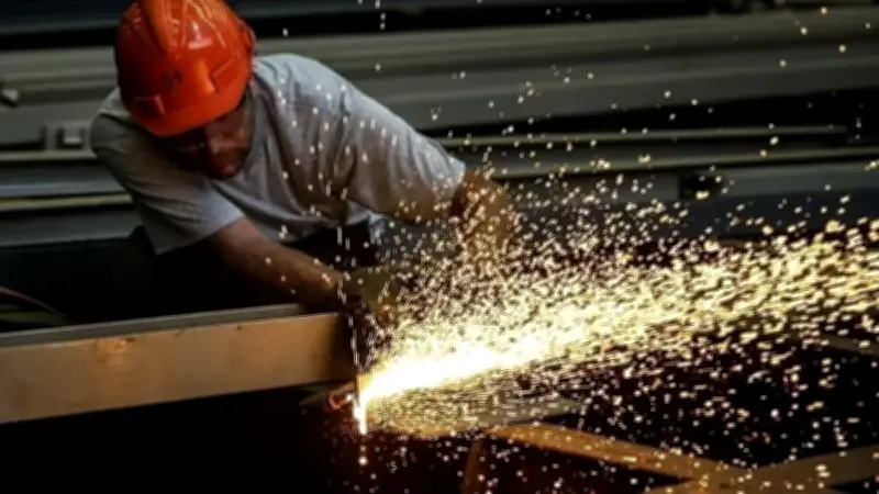 İSO Türkiye İmalat PMI Şubat'ta 49,3'e Yükseldi, Sektörde Hafif Bozulma Sinyali