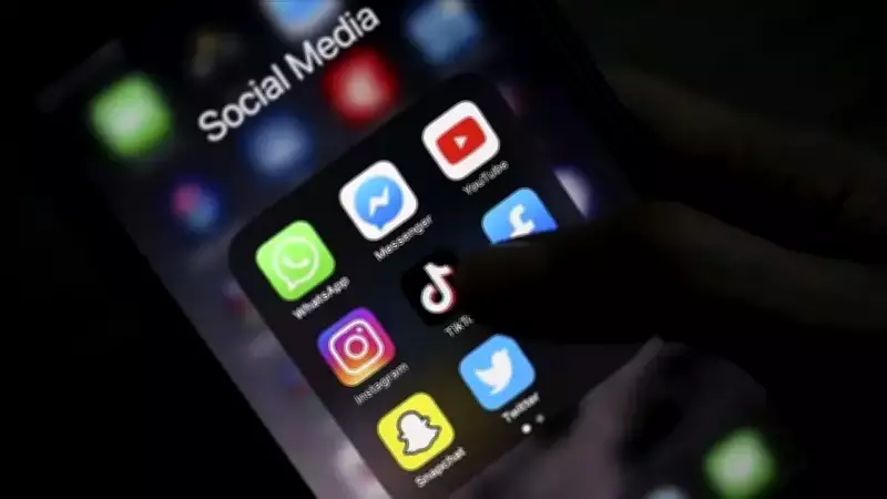 Sosyal Medya Algoritmaları Gençleri Bağımlı Yapıyor: Uzmanlar Uyarıyor