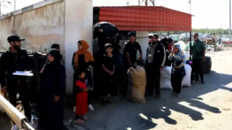 İsrail Saldırıları Lübnan'dan Suriye'ye Göç Dalgası Başlattı