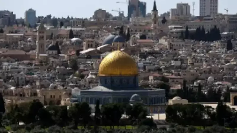 İsrail'in Toplanma Yasağı Nedeniyle Mescid-i Aksa'da Bayram Namazı Kılınamayacak
