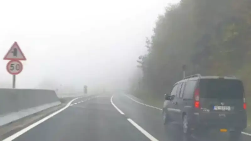 Sürücüler Dikkat: Bolu Dağı'nda Yoğun Sis Etkili Oldu