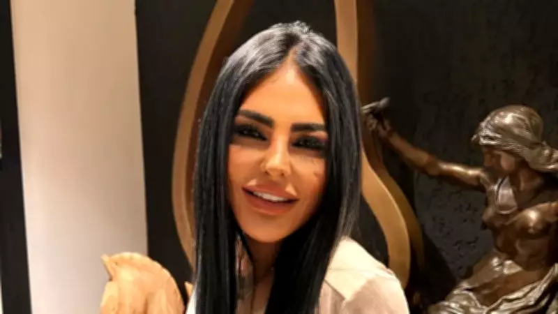 Süreyya Yalçın Safari Macerasında Tam Makyajlı Pozlarıyla Dikkat Çekti