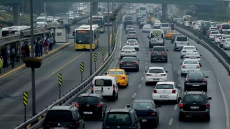 İstanbul'da 16 Mart 2026 Trafiğe Kapalı Yollar: Prof. Dr. İlber Ortaylı'nın Cenazesi Nedeniyle