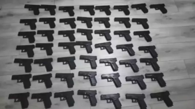 İstanbul'da Ev ve Araçta Cephanelik Bulundu: 50 Tabanca Ele Geçirildi