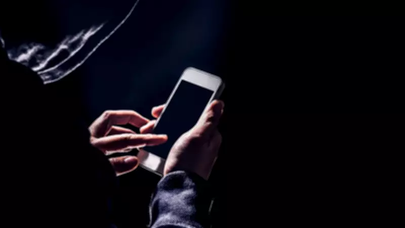 İstanbul'da Siyah Şapkalı Hacker Çetesi Çökertildi: Facebook'tan 19.8 Milyon Kişinin Verisi Çalındı