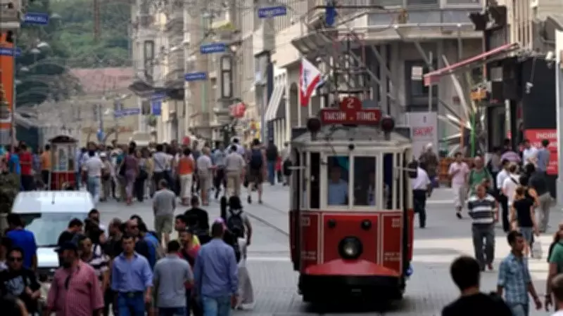 İstiklal Caddesi Rekor Kırdı: 2025'te 107 Milyon Ziyaretçi