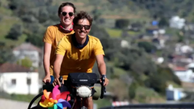 İsviçreli Gençlerin Bisiklet Turunda Türk Misafirperverliğiyle Karşılaşması